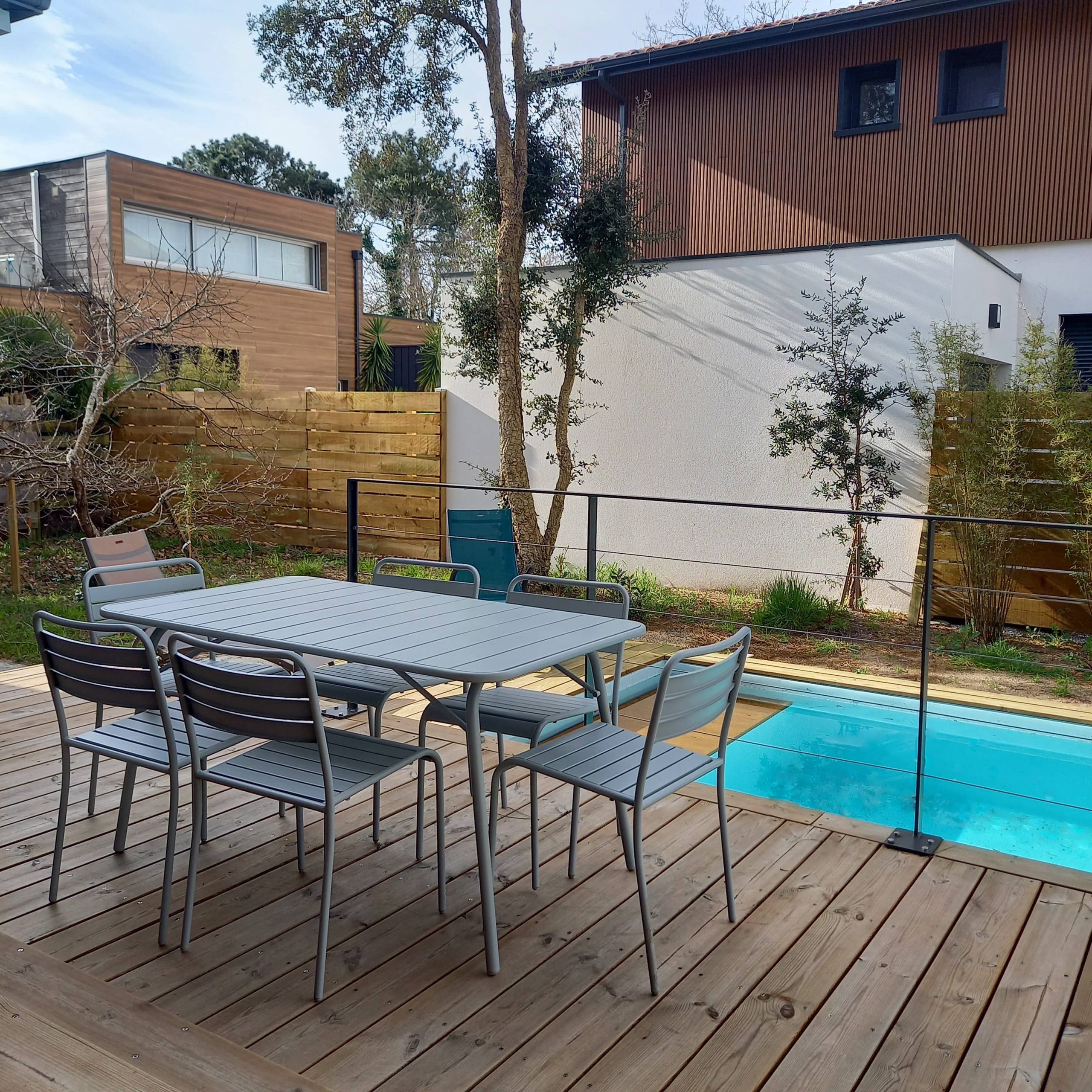 terrasse amenant sur piscine creusée et chauffée villa capbreton